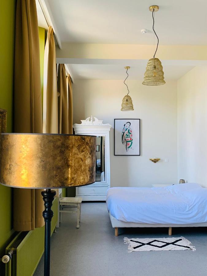 De Lotuspoort Met Mihr'S B&B In De Abdij Van Борнем Экстерьер фото